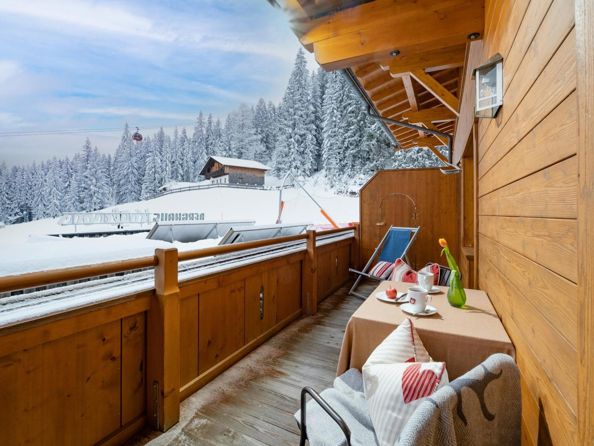 Berghaus Koglmoos Hotel Ауфах Екстериор снимка